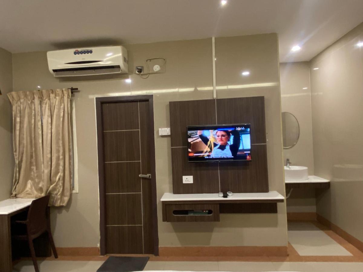 Hotel Sivas Regency Theni Allinagaram Exterior foto